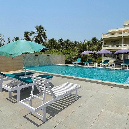 Hotel Kay'S By The Sea Ajgaon Esterno foto