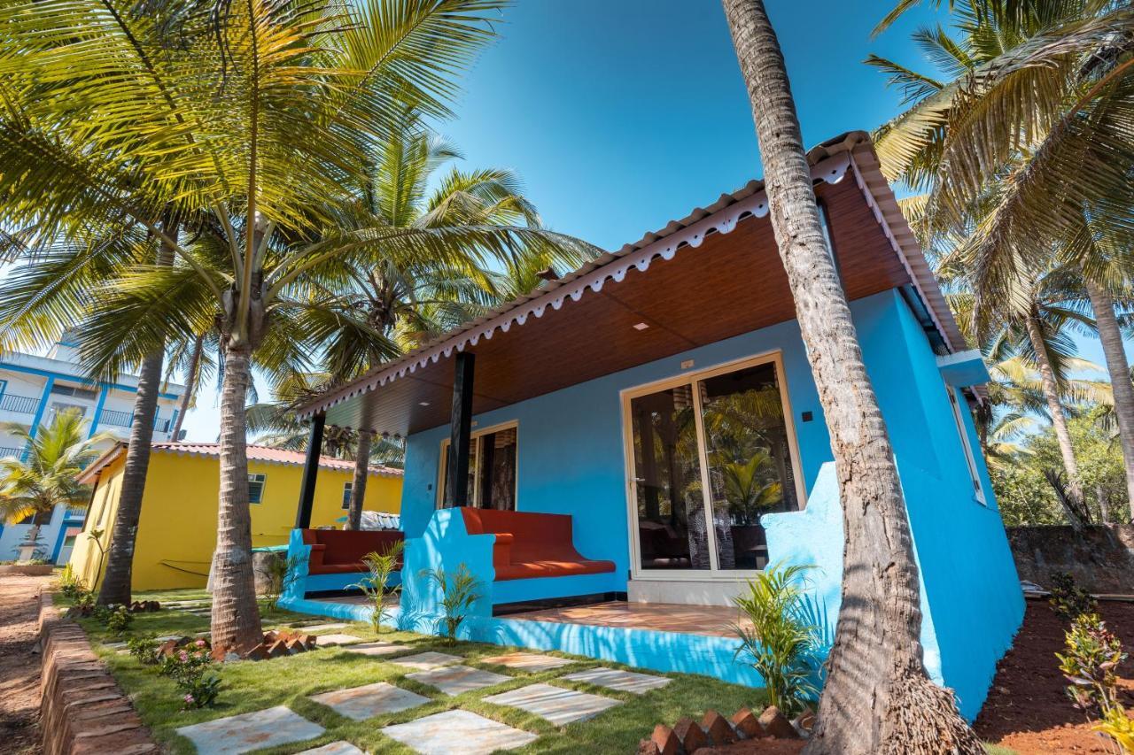 Hotel Kay'S By The Sea Ajgaon Esterno foto